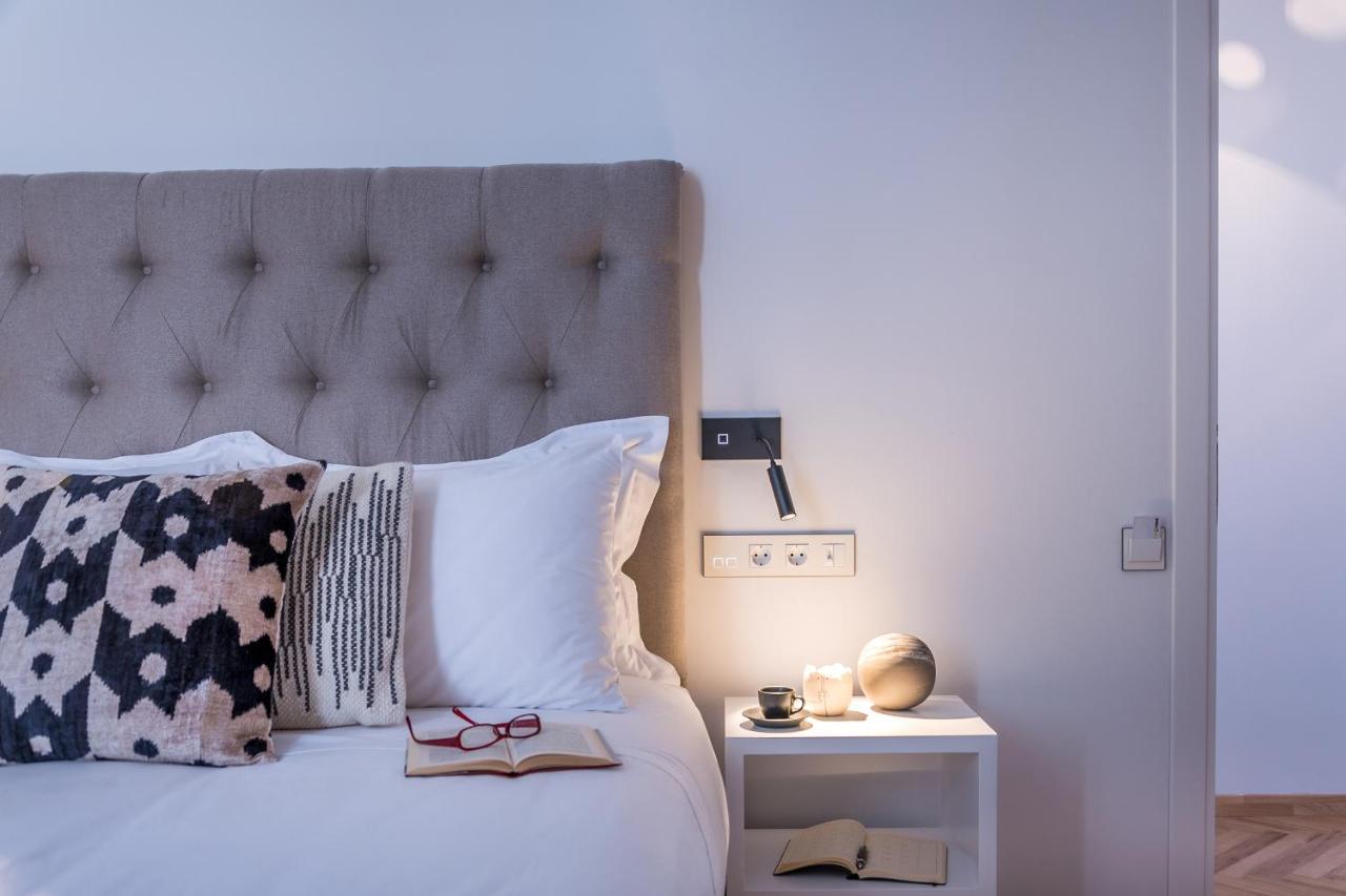Shapes Luxury Suites Ermoupoli Esterno foto