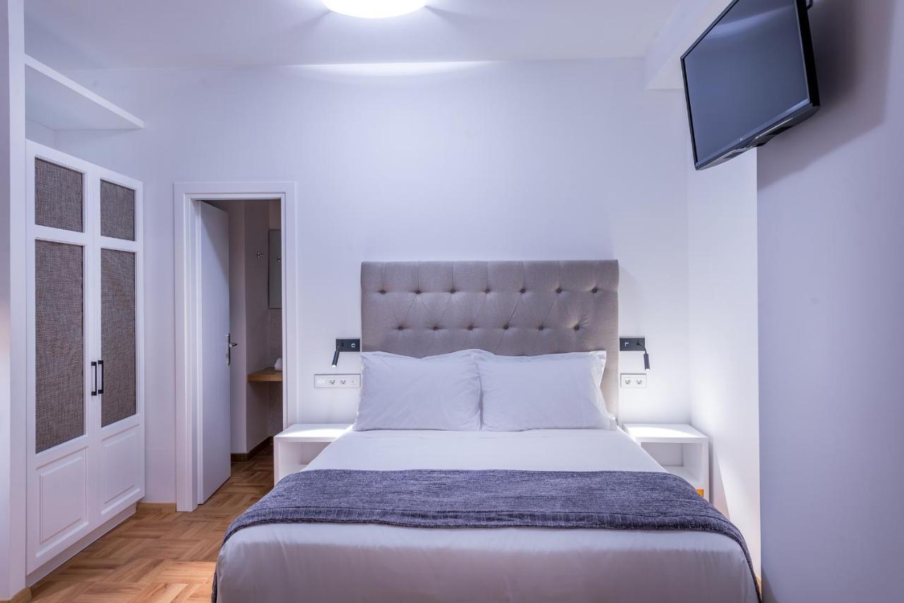Shapes Luxury Suites Ermoupoli Esterno foto