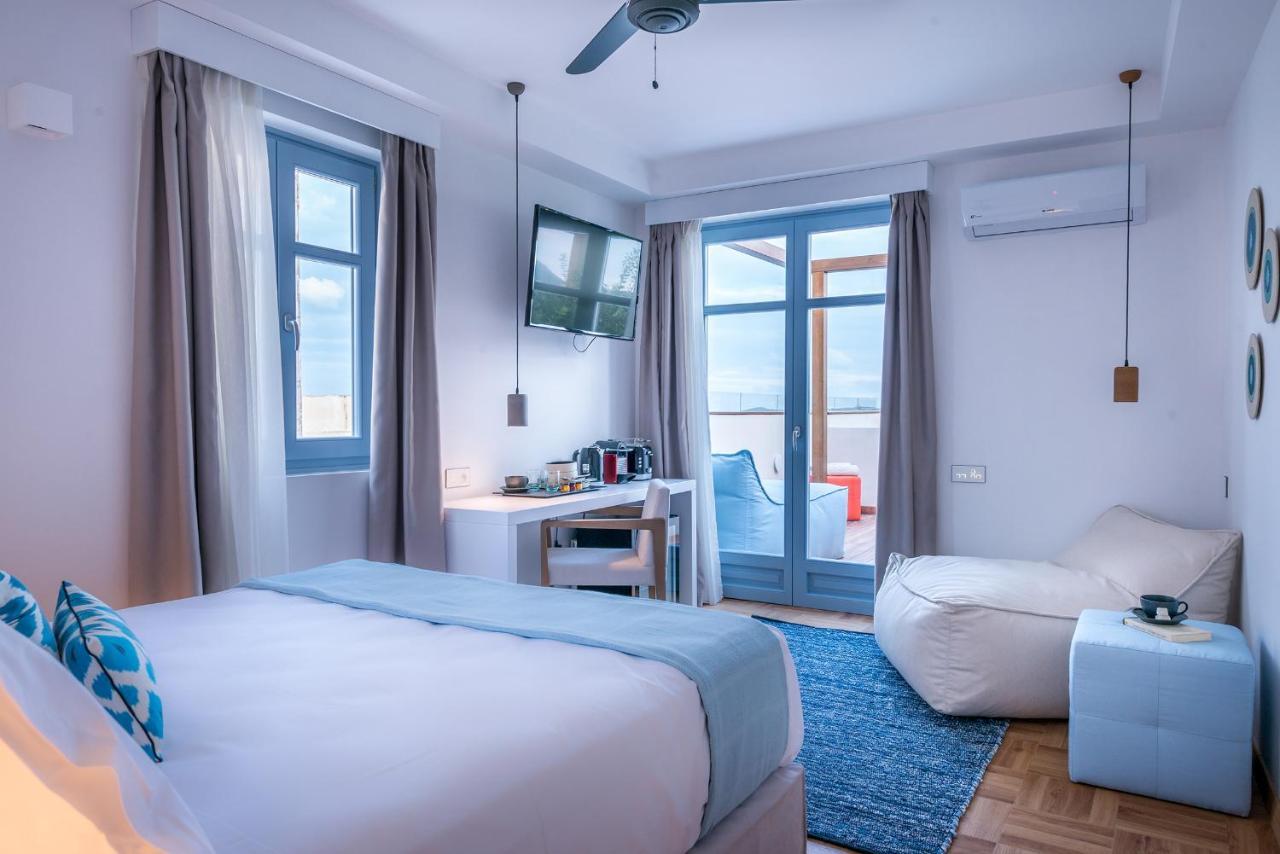 Shapes Luxury Suites Ermoupoli Esterno foto