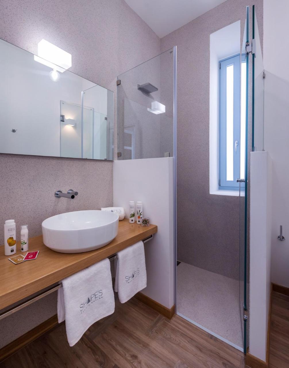 Shapes Luxury Suites Ermoupoli Esterno foto